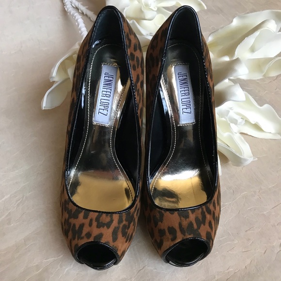 𝐉𝐄𝐍𝐍𝐈𝐅𝐄𝐑 𝐋𝐎𝐏𝐄𝐙 Peep-Toe Stiletto - Picture 9 of 12
